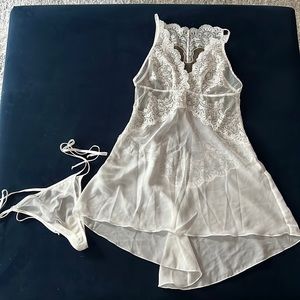 Ivette Bridal Lingerie - Perfect Condition. Size S
